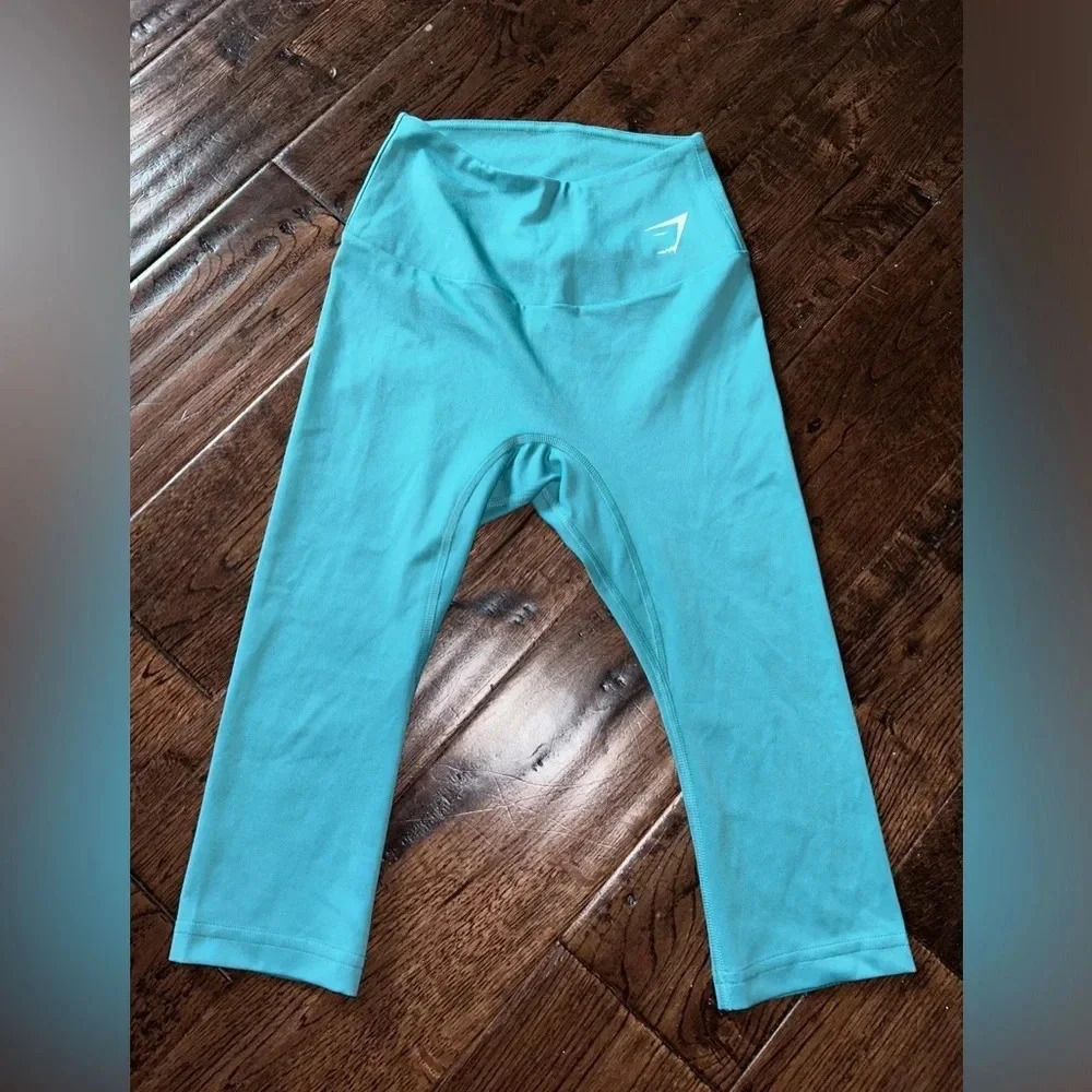 Gymshark Cropped Capris Size  XS​